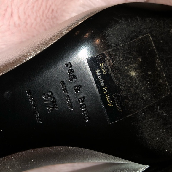 Gently Loved Rag & Bone Silver Round Toe Pumps - Picture 4 of 7